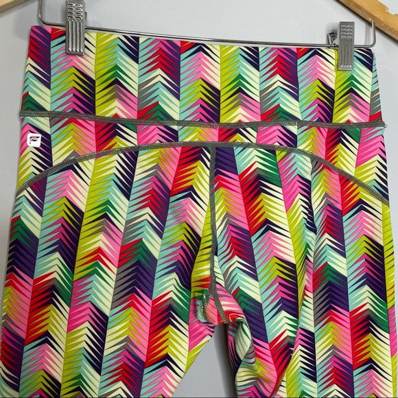 Fabletics Lima Capri Rainbow Chevron Crop Leggings - Picture 5 of 7